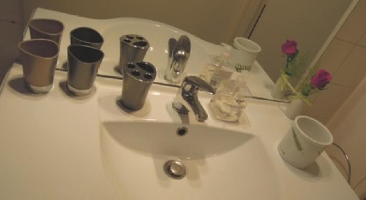 Toit Pour Vous Chambre D'Hotes Párizs Kültér fotó